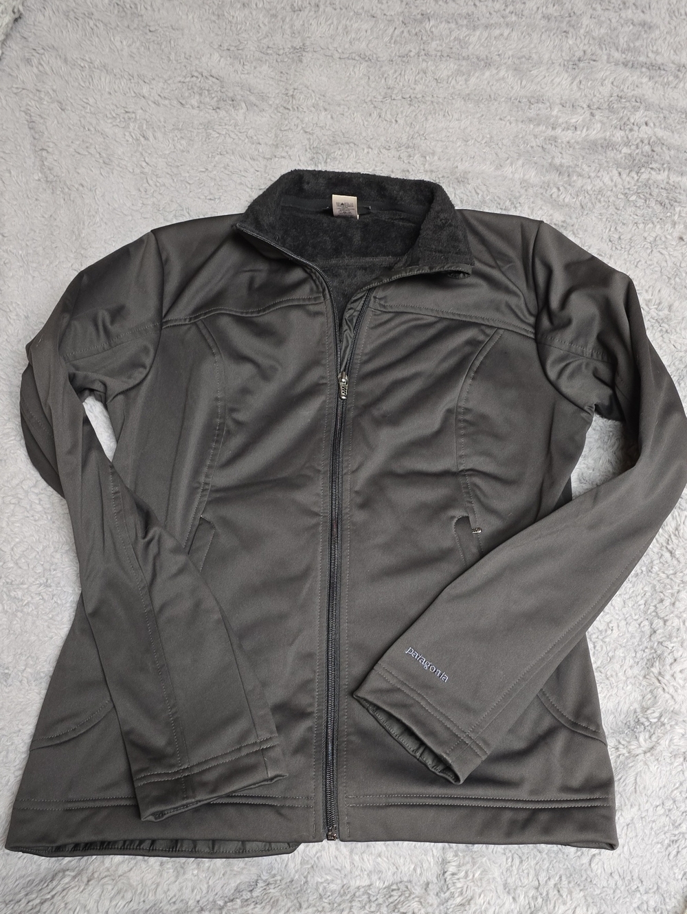 Patagonia Women's Dark Gray Zip-Up Fleece-Lined Utility Jacket